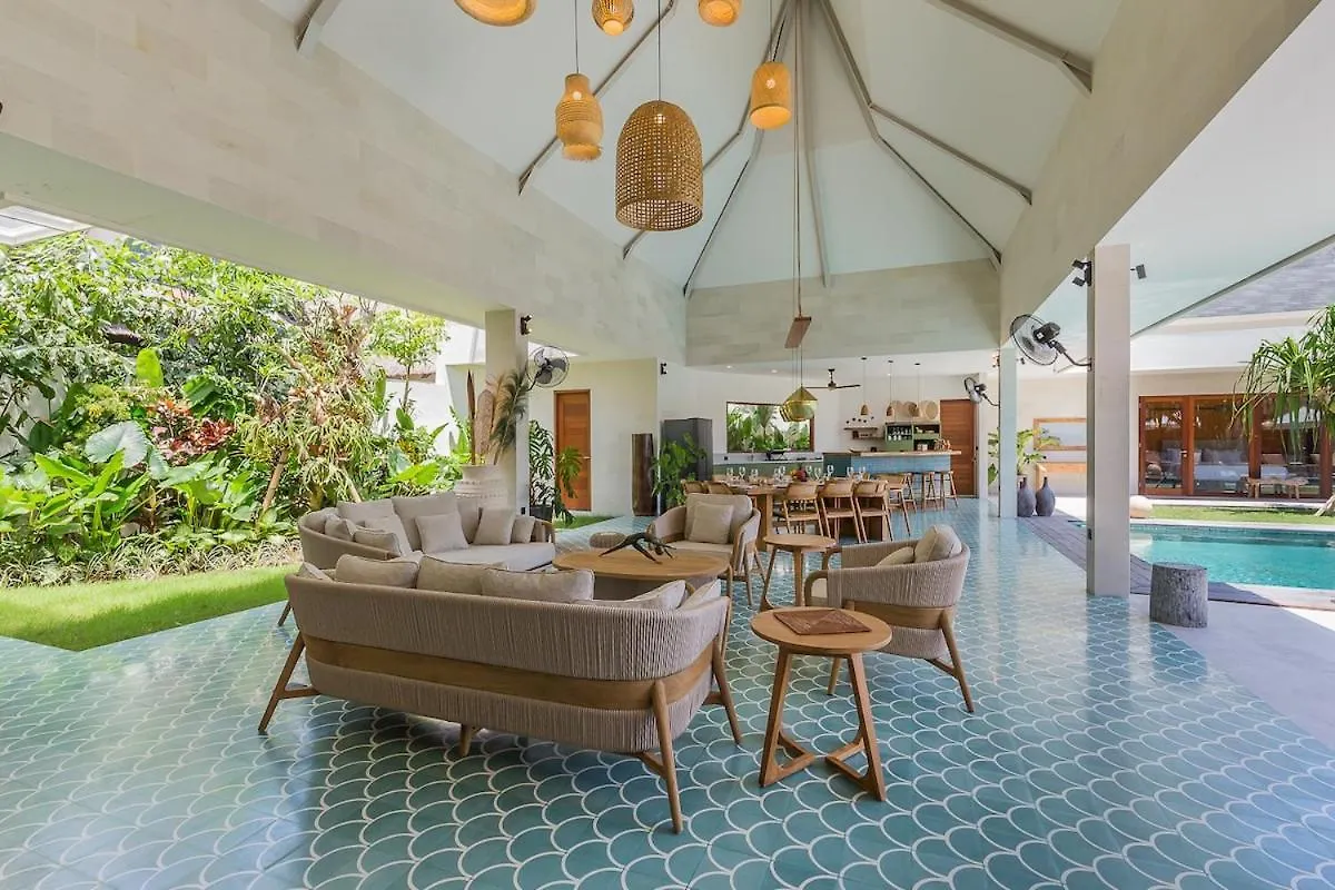 Villa Jinjah Soul Luxury 5Br Villa,18M Pool & Garden 세미냑