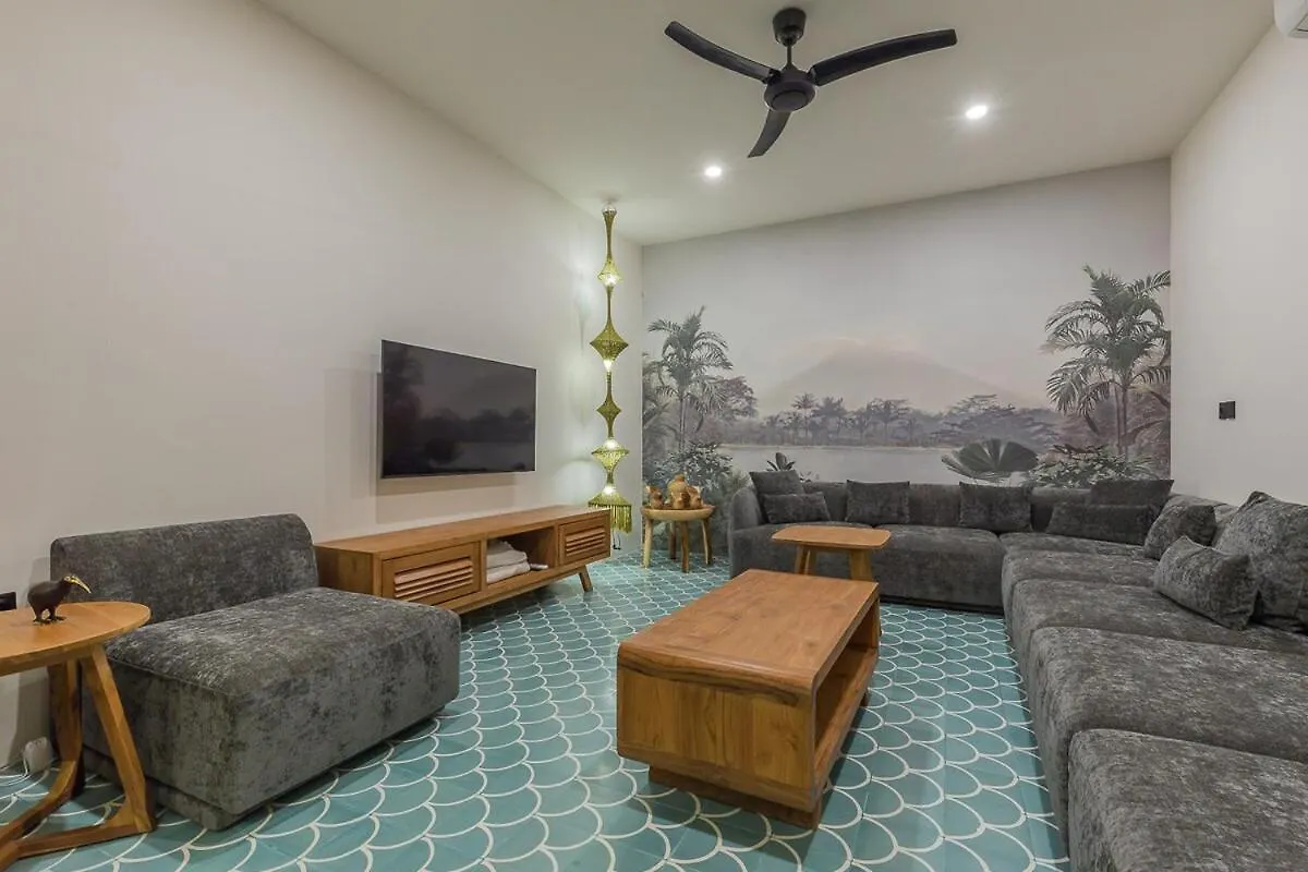 Villa Jinjah Soul Luxury 5Br Villa,18M Pool & Garden 세미냑