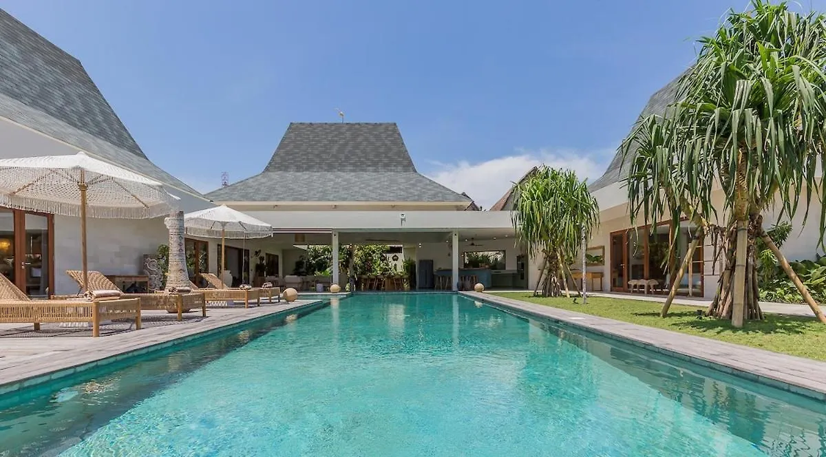 Villa Jinjah Soul Luxury 5Br Villa,18M Pool & Garden 세미냑 인도네시아