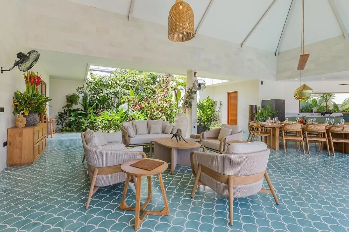 Villa Jinjah Soul Luxury 5Br Villa,18M Pool & Garden 세미냑