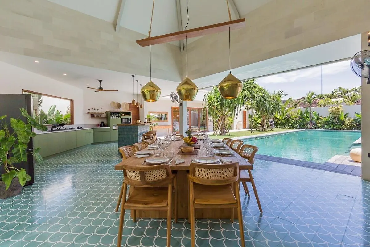 Villa Jinjah Soul Luxury 5Br Villa,18M Pool & Garden 세미냑