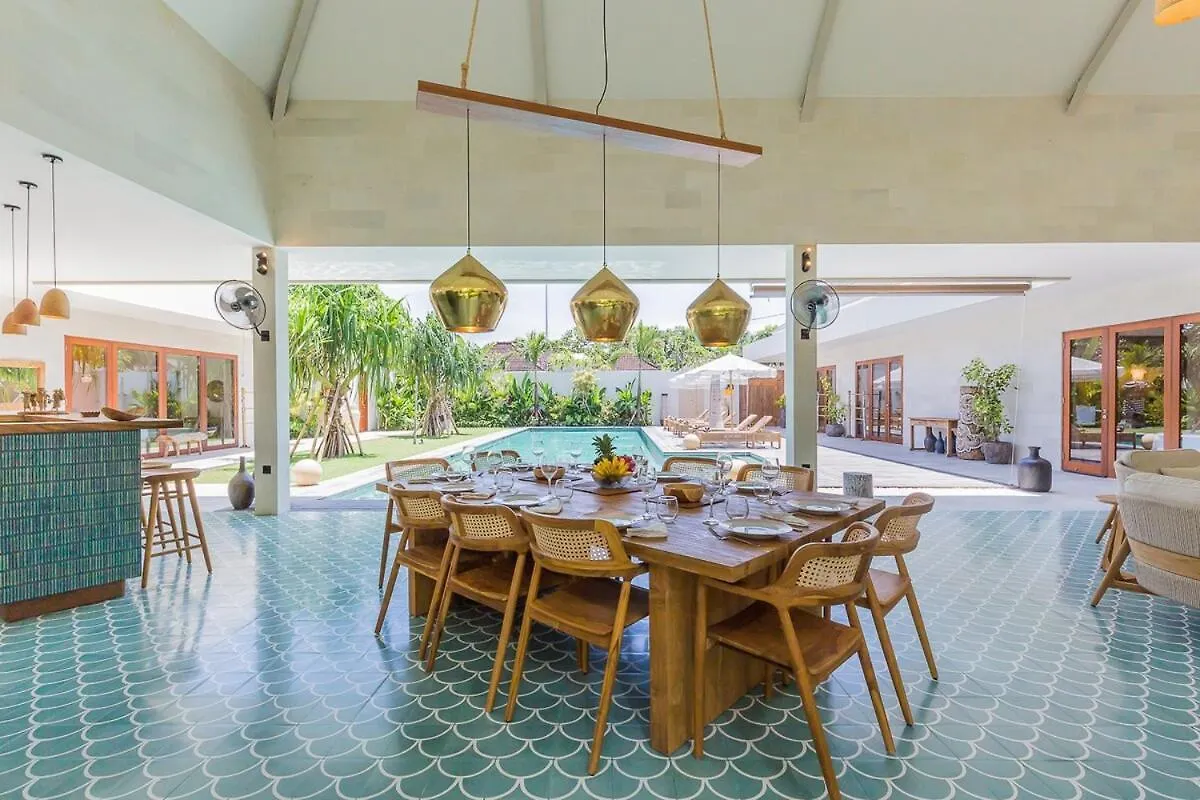 Villa Jinjah Soul Luxury 5Br Villa,18M Pool & Garden 세미냑 0*,