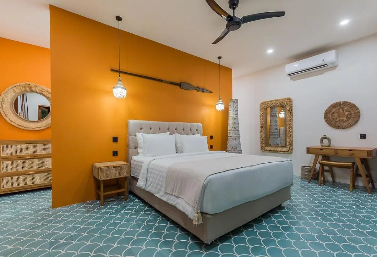 Villa Jinjah Soul Luxury 5Br Villa,18M Pool & Garden スミニャック