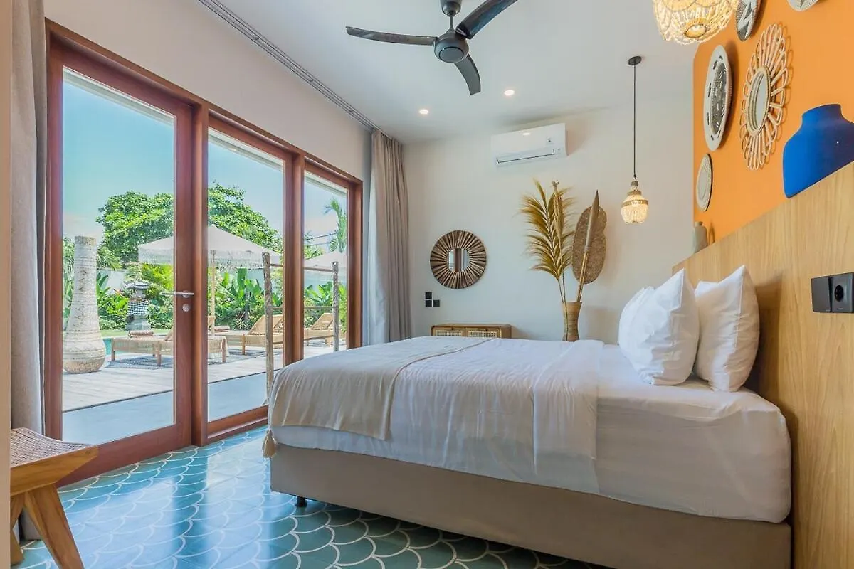 Villa Jinjah Soul Luxury 5Br Villa,18M Pool & Garden スミニャック